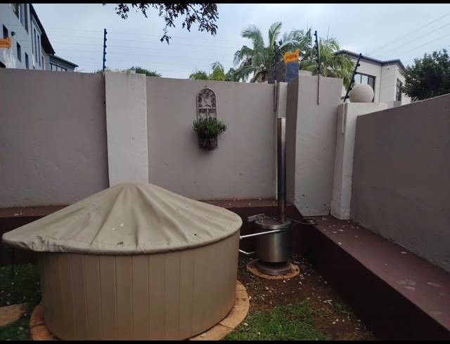 4 BEDROOM TOWNHOUSE FOR SALE IN CASHAN